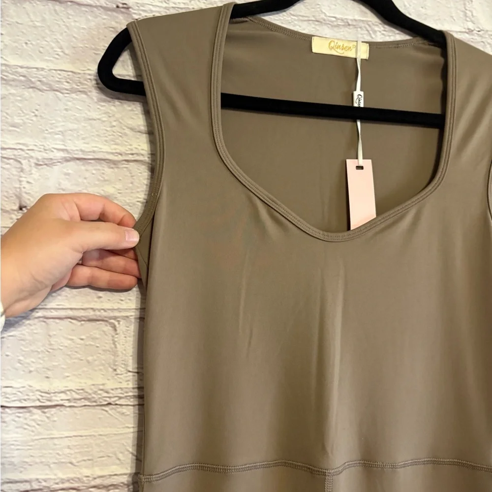 Qinsen Taupe Jumpsuit - Picture 5 of 8